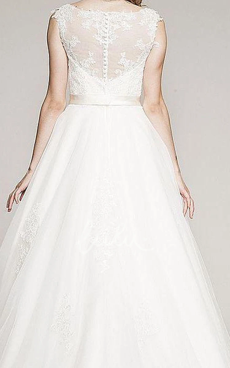 Lace Appliqued A-Line Wedding Dress with Bateau-Neck and Floor-Length