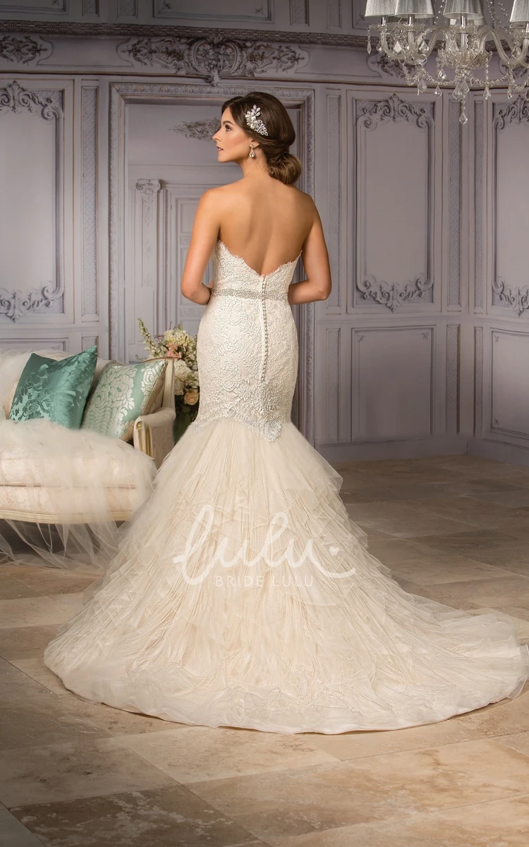 Sweetheart Lace Applique Trumpet Wedding Dress with Ruffles