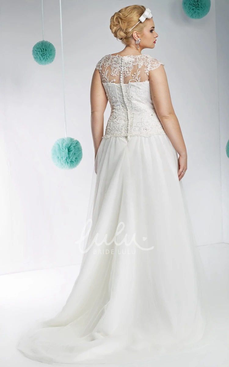 Plus Size Lace&Tulle V-Neck Wedding Dress with Appliques