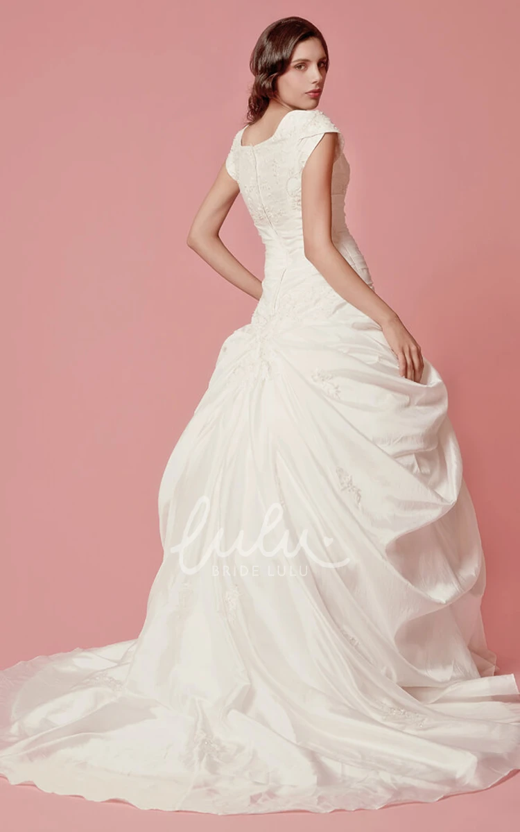 Vintage Ball Gown Wedding Dress with Short Sleeves