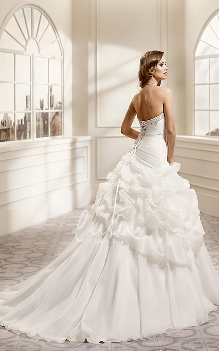 Sweetheart Organza Wedding Dress with Pick-Up and Beading Gorgeous Bridal Gown