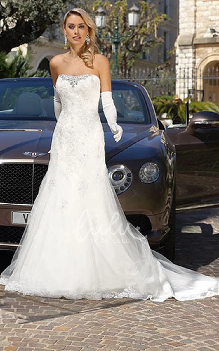 A-Line Strapless Tulle Wedding Dress with Applique and Sleeveless