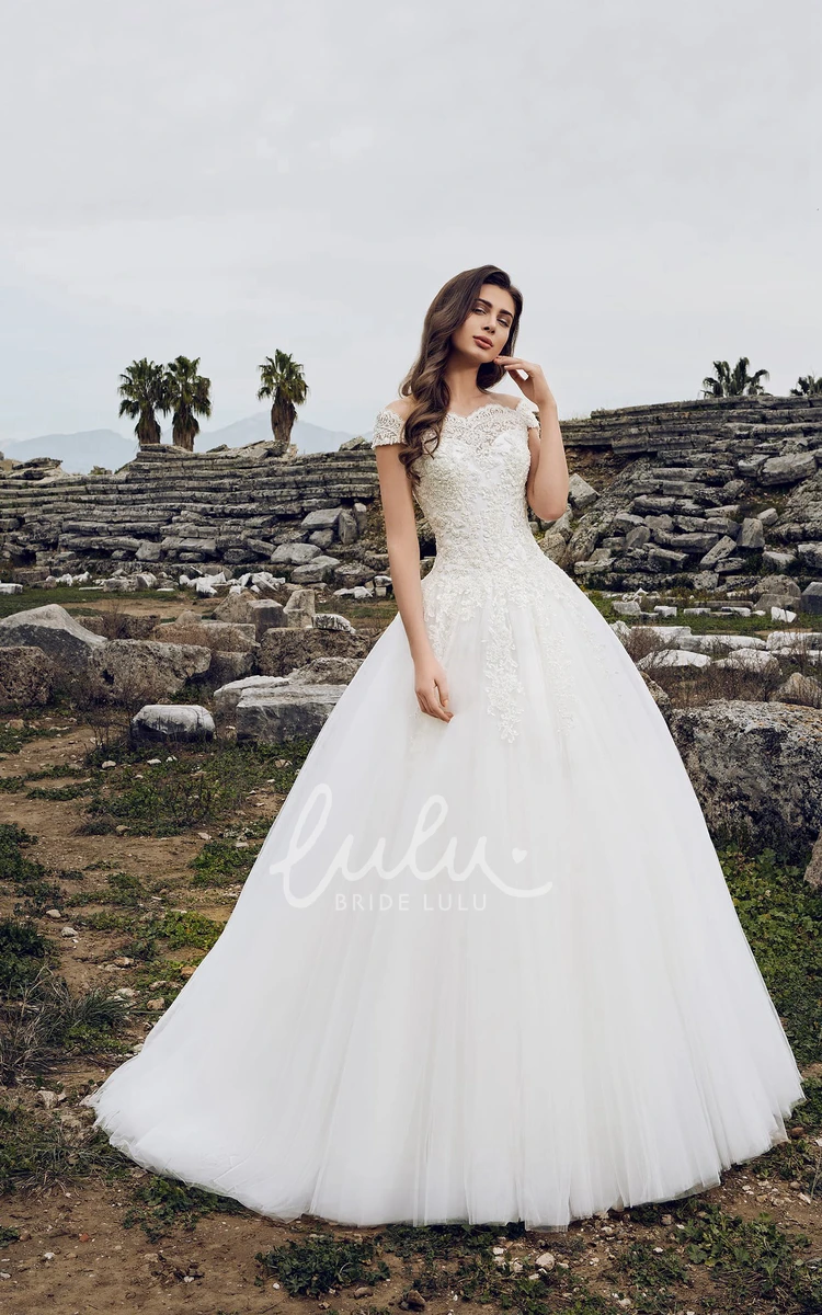 Tulle Off-the-Shoulder Dress with Scalloped Neckline Appliques and Button Back Wedding Dress