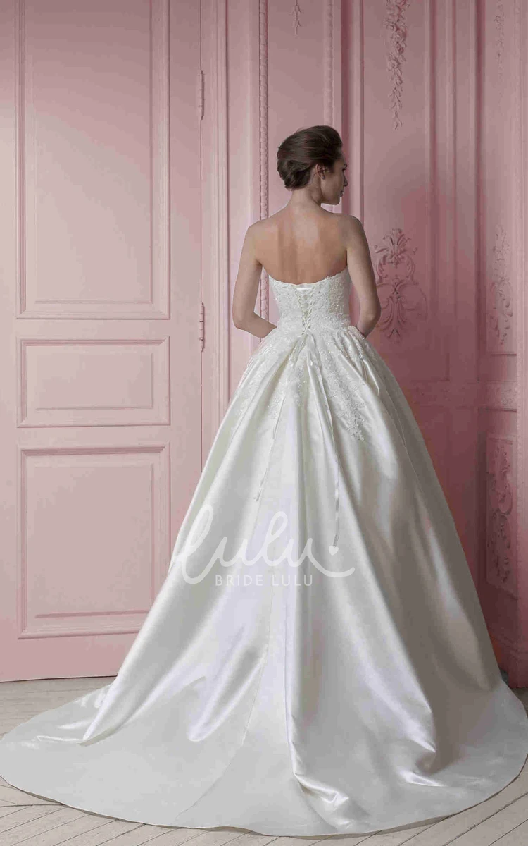 Sweetheart Maxi Satin Wedding Dress with Appliques and Corset Back Boho Wedding Dress 2024