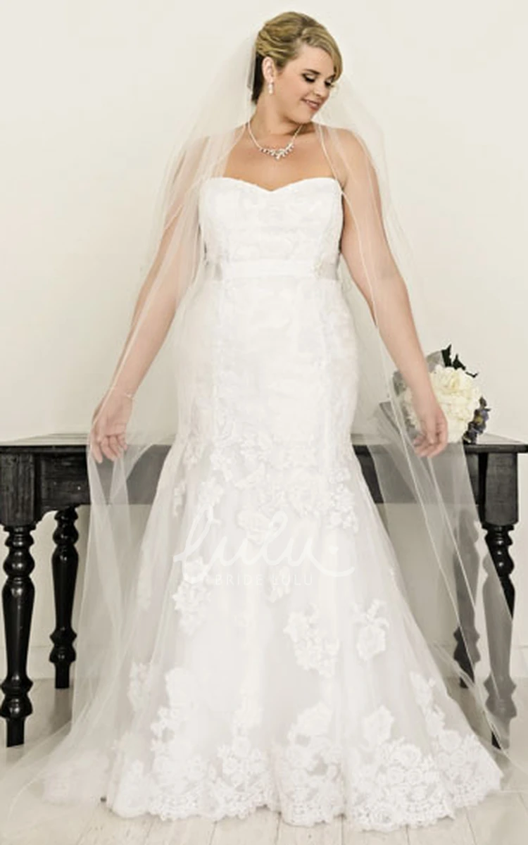 Plus Size Lace Mermaid Wedding Dress Strapless Elegant Flowy