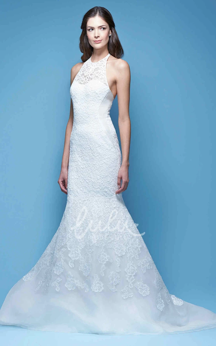 Lace Appliqued Sleeveless Wedding Dress with Scoop Neck Elegant Floor-Length Gown