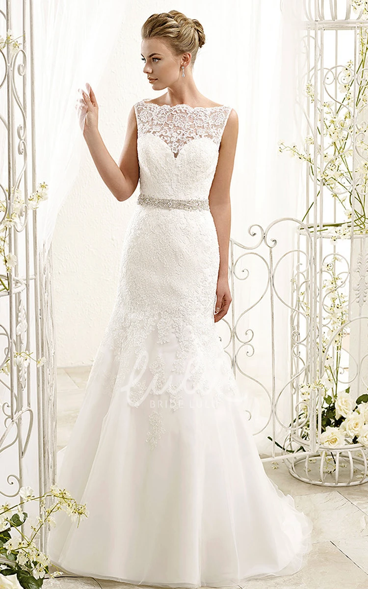 Sleeveless Bateau-Neck Lace A-Line Wedding Dress with Waist Jewellery Chic Bridal Gown