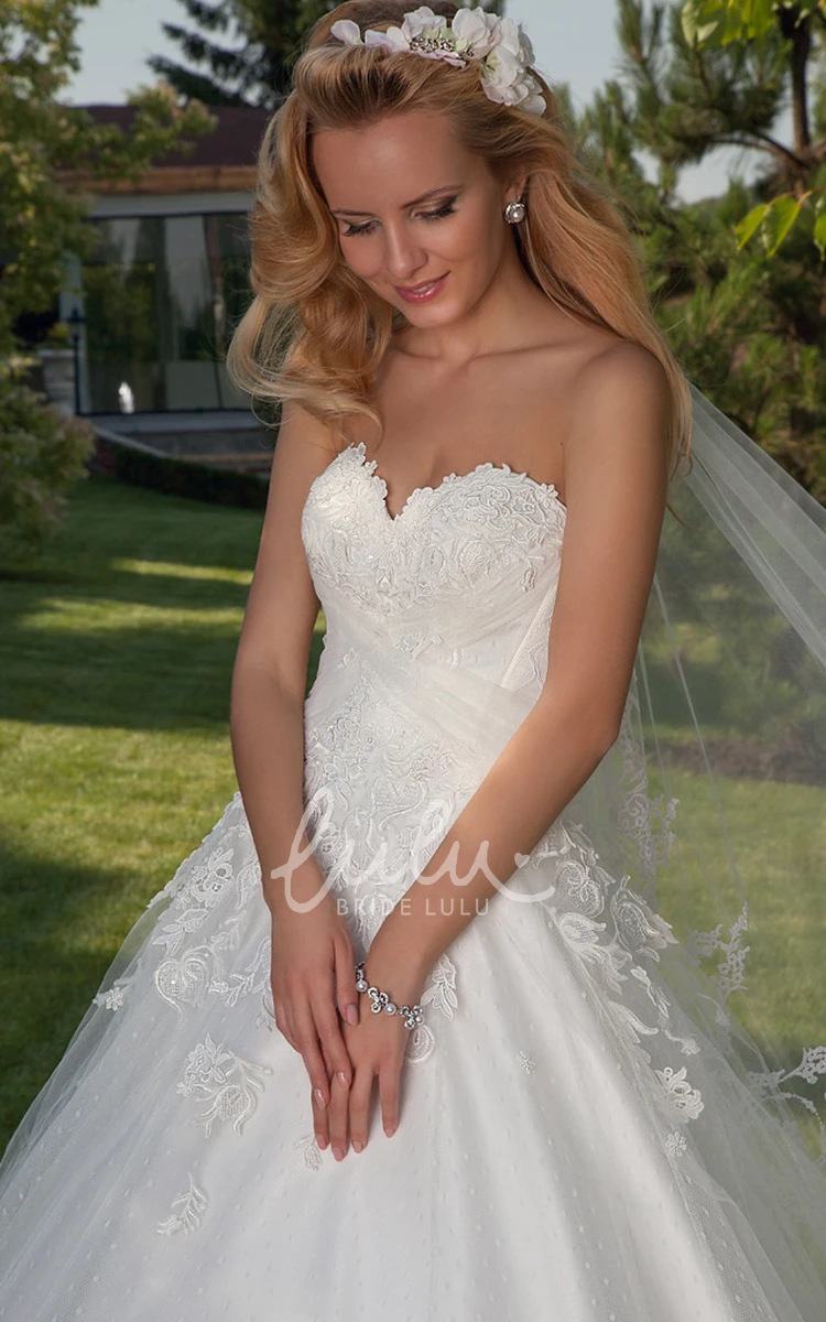 Maxi Sweetheart Sleeveless Tulle Ball Gown Wedding Dress with Applique Glamorous Bridal Gown