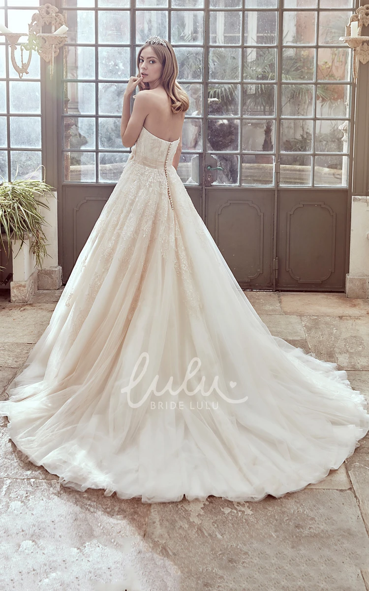 A-Line Sweetheart Wedding Dress with Side Floral Waist and Beaded Appliques Unique Bridal Gown