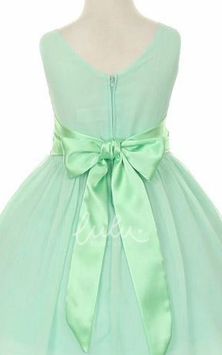 Knee-Length Tiered Chiffon&Satin V-Neck Flower Girl Dress Modern Dress