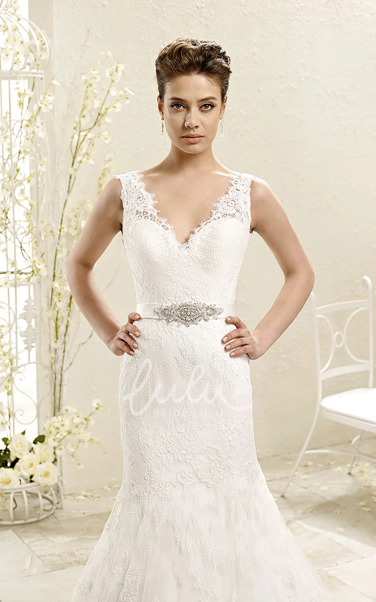 Lace Mermaid Wedding Dress with Waist Jewelry Floor-Length V-Neck Sleeveless