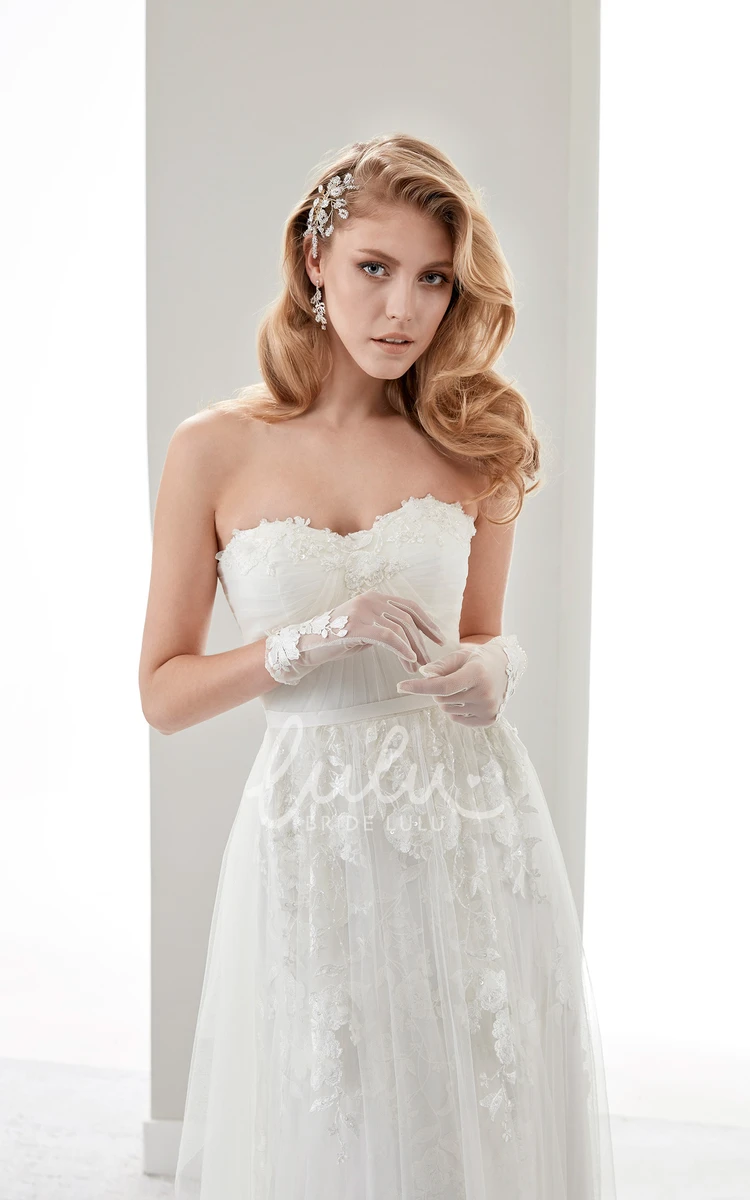 Applique Draping Petal Bust Wedding Dress with Strapless Design