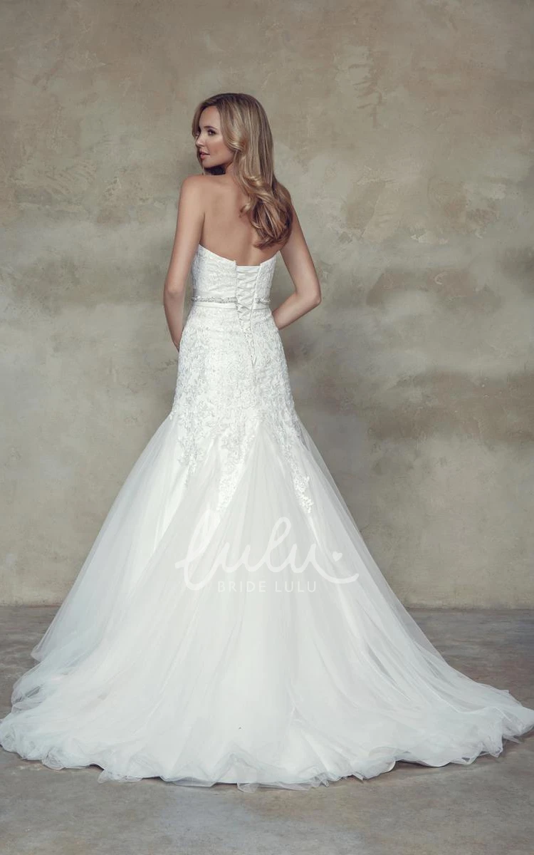 Lace&Tulle A-Line Wedding Dress with Waist Jewelry and Lace-Up Back Sleeveless Maxi