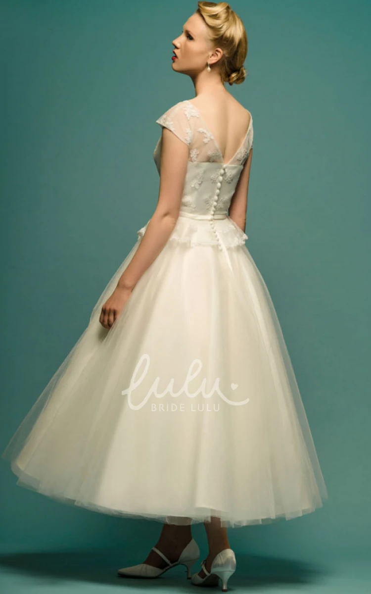 Cap Sleeve Tulle A-Line Wedding Dress Tea-Length Appliqued Scoop Neck