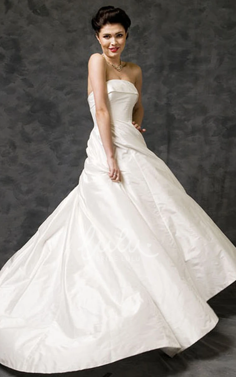 Court Train Taffeta Strapless A-Line Wedding Dress in Sleeveless Floor-Length