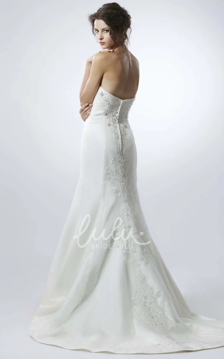 Sweetheart Beaded Satin Wedding Dress A-Line Classic Style