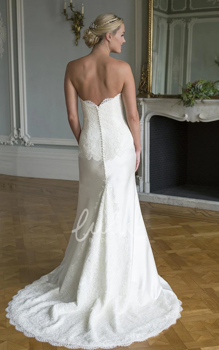 Sleeveless Sheath Satin&Lace Wedding Dress with Sweetheart Neckline Modern Bridal Gown