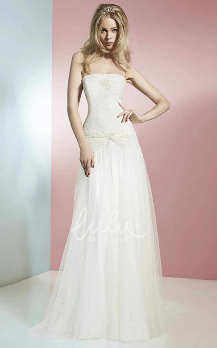 Long Lace Tulle Wedding Dress with Court Train Strapless