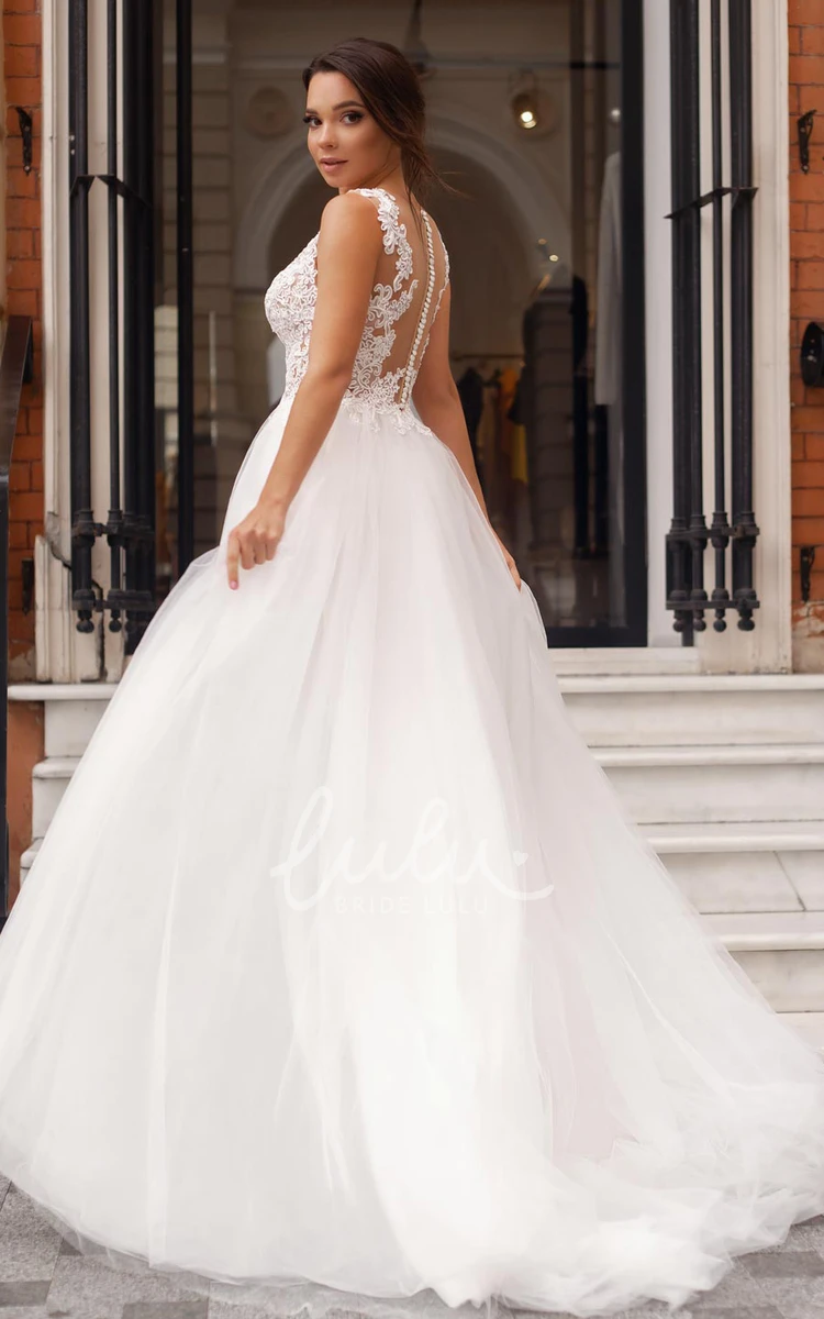 Ethereal Lace Tulle A-Line Wedding Dress with Scalloped Sweep Train and Ruching