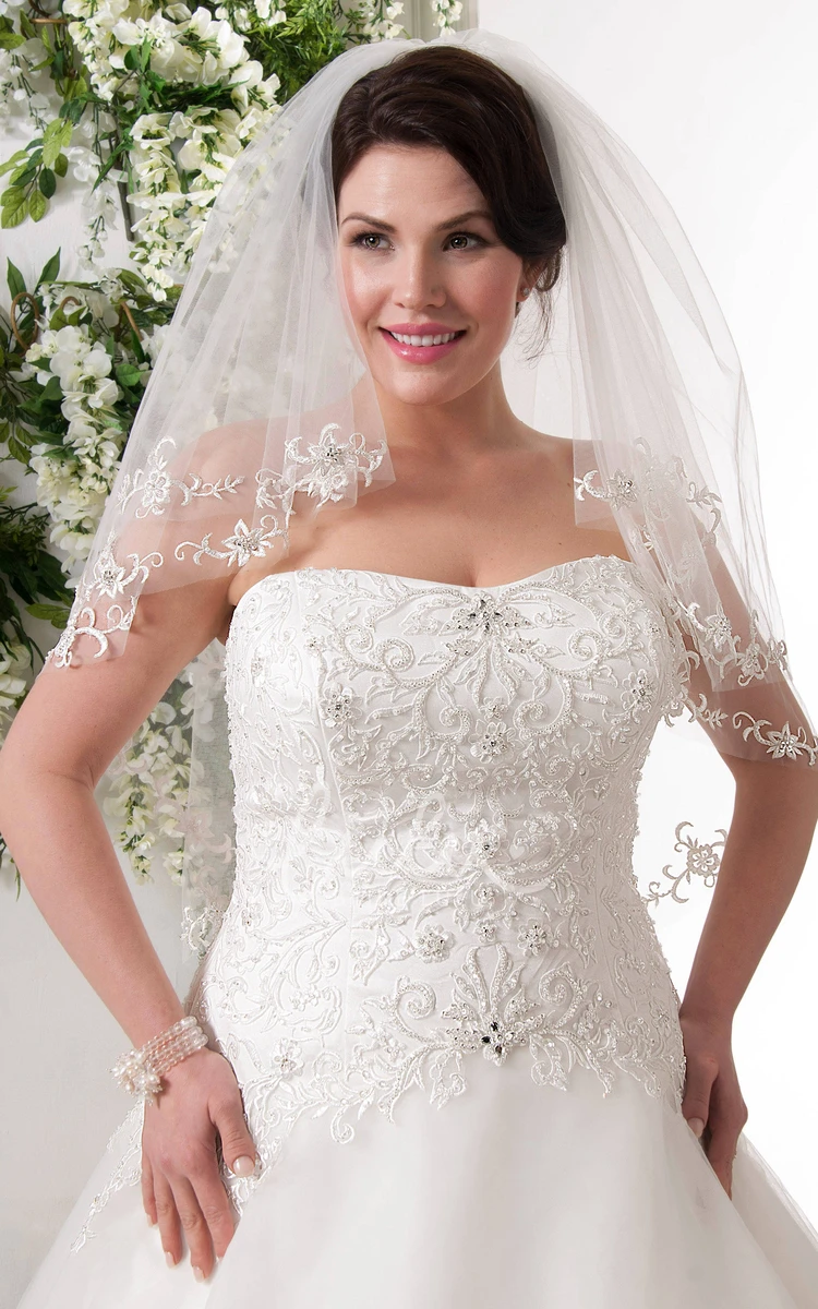 Plus Size Ball Gown Strapless Lace Wedding Dress with Beading Corset Classy Bridal Gown
