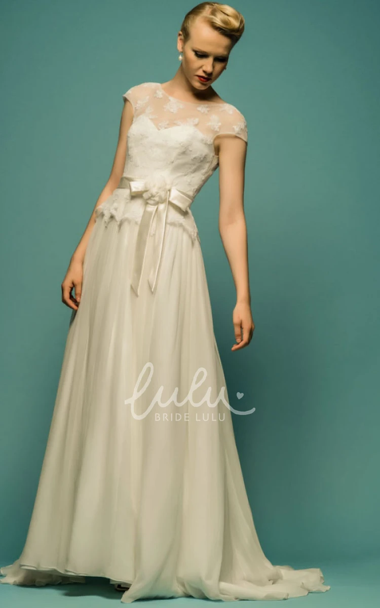 Appliqued Tulle Scoop-Neck Short-Sleeve Wedding Dress with Bow