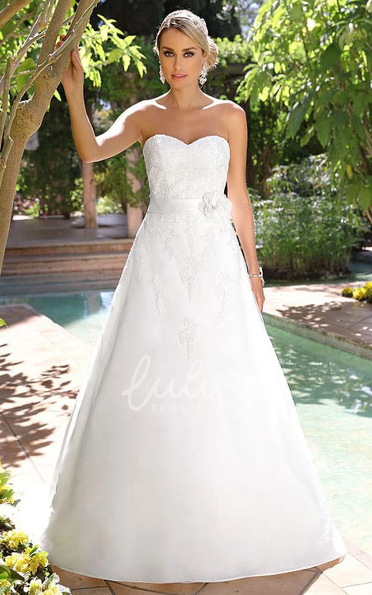 Floral Satin Sweetheart Wedding Dress with Appliques Floor-Length