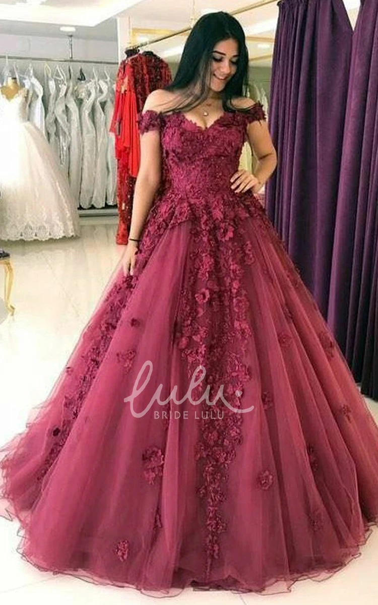 Sleeveless Tulle Ball Gown Prom Dress with Appliques and Petals Sexy and Elegant