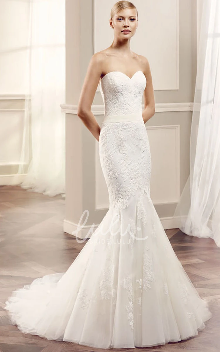 Lace and Tulle Wedding Dress with Sweetheart Neckline Floor-Length Bridal Gown