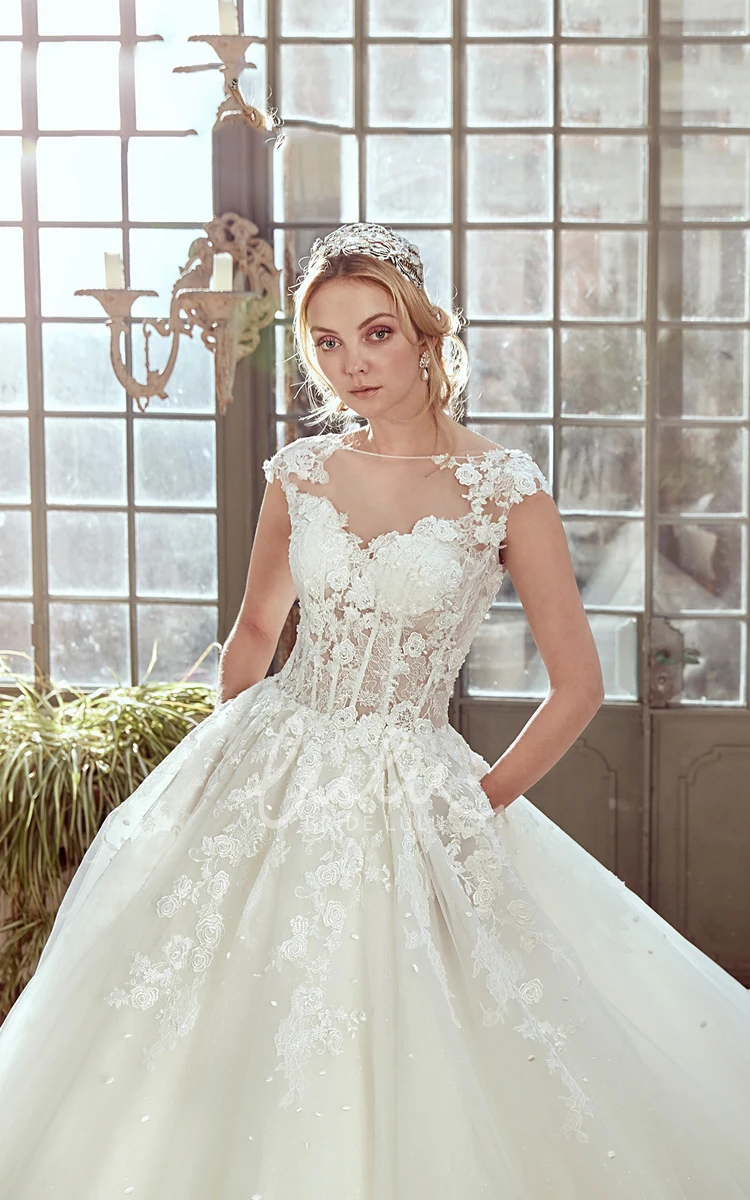 Cap-Sleeve Wedding Dress with Pleated Tulle Skirt and Lace Corset Flowy Wedding Dress Women 2024