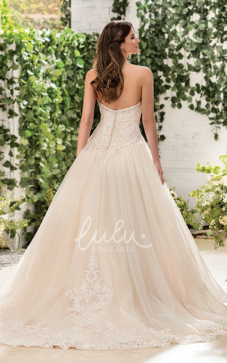 A-Line Sweetheart Wedding Dress with Appliques and Pleats Elegant Bridal Gown