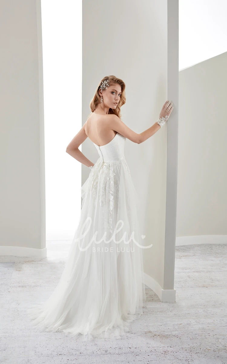 Applique Draping Petal Bust Wedding Dress with Strapless Design