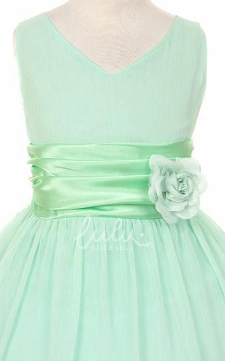 Knee-Length Tiered Chiffon&Satin V-Neck Flower Girl Dress Modern Dress