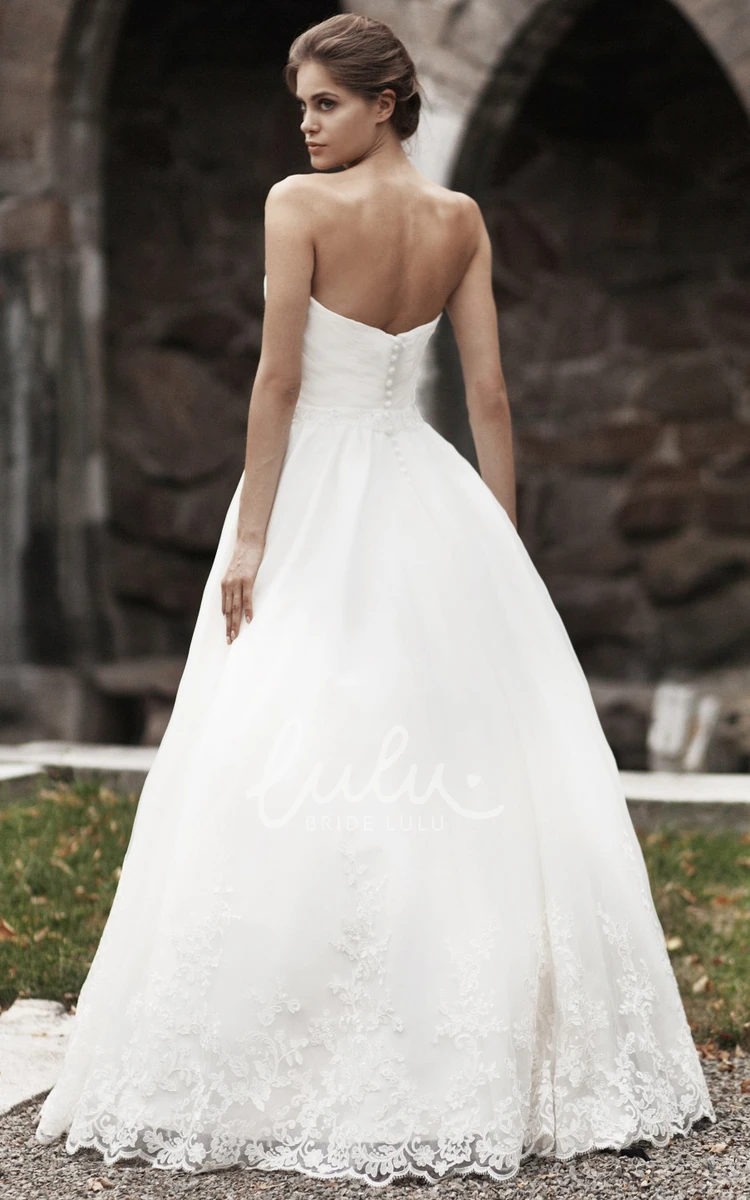 Sweetheart Lace&Tulle A-Line Wedding Dress with Waist Jewellery and Appliques