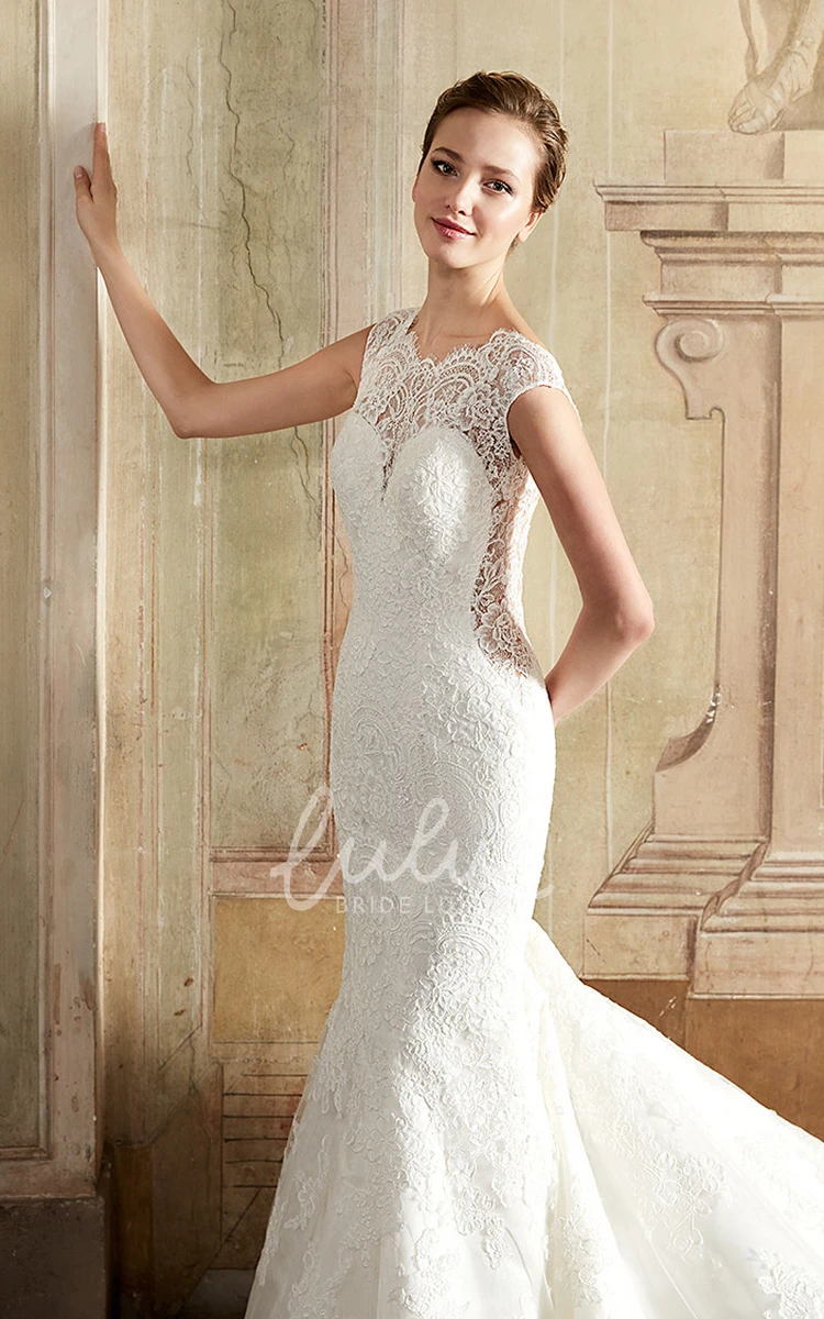 Lace Sheath Scoop-Neck Sleeveless Wedding Dress in Floor-Length