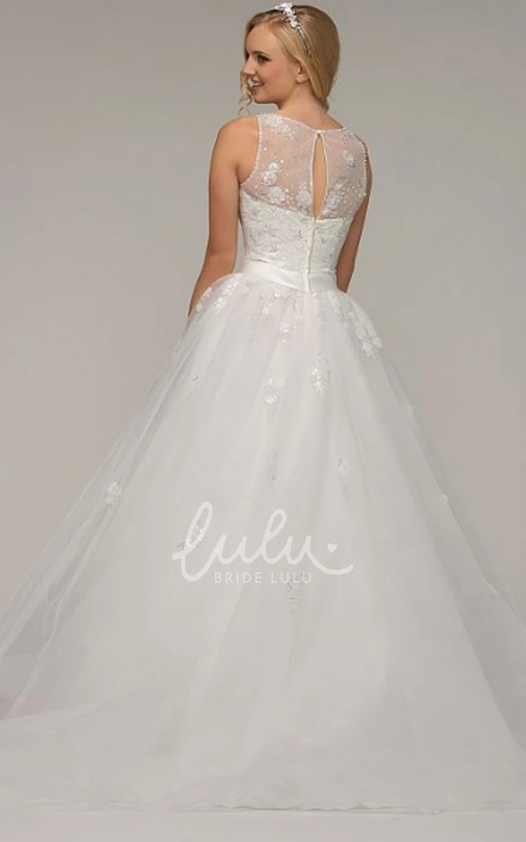 Beaded Tulle Ball Gown Wedding Dress with Appliques and Bow Scoop-Neck