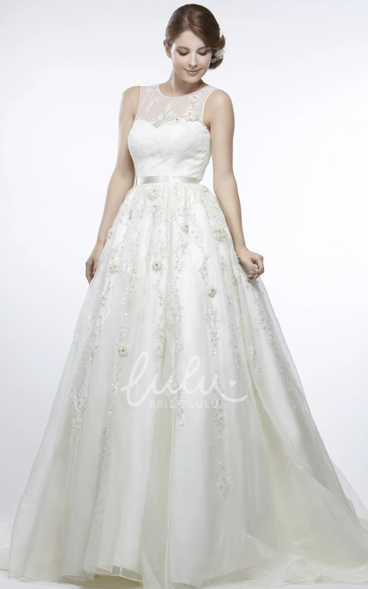 Floral Appliqued Tulle Scoop Wedding Dress with Illusion Court Train