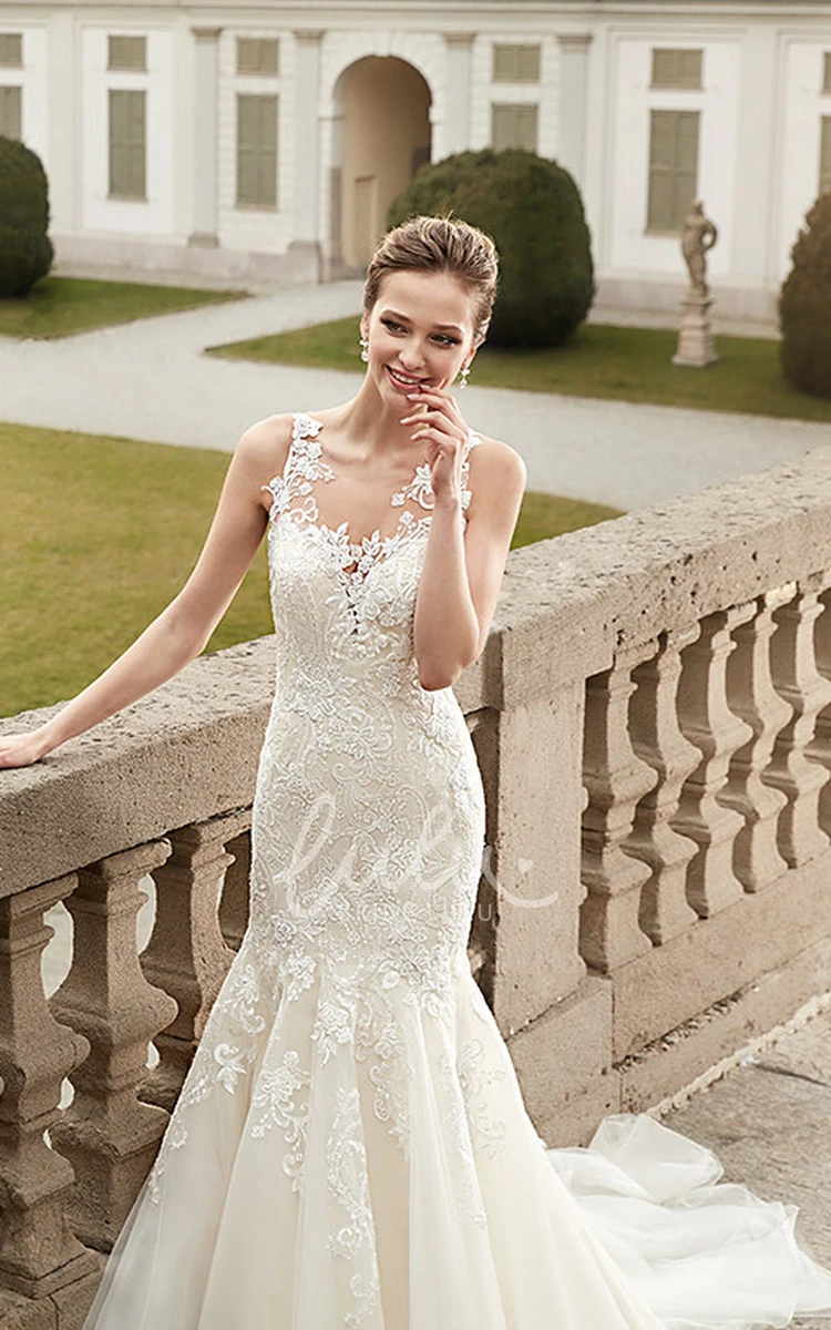 Long Lace Wedding Dress with Trumpet Silhouette Sleeveless Scoop-Neck Appliqued