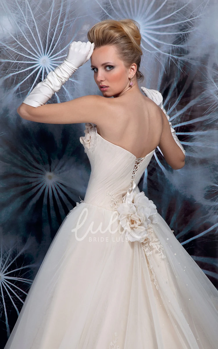 Criss-Cross Sweetheart Tulle Wedding Dress with Flower Ball Gown Style