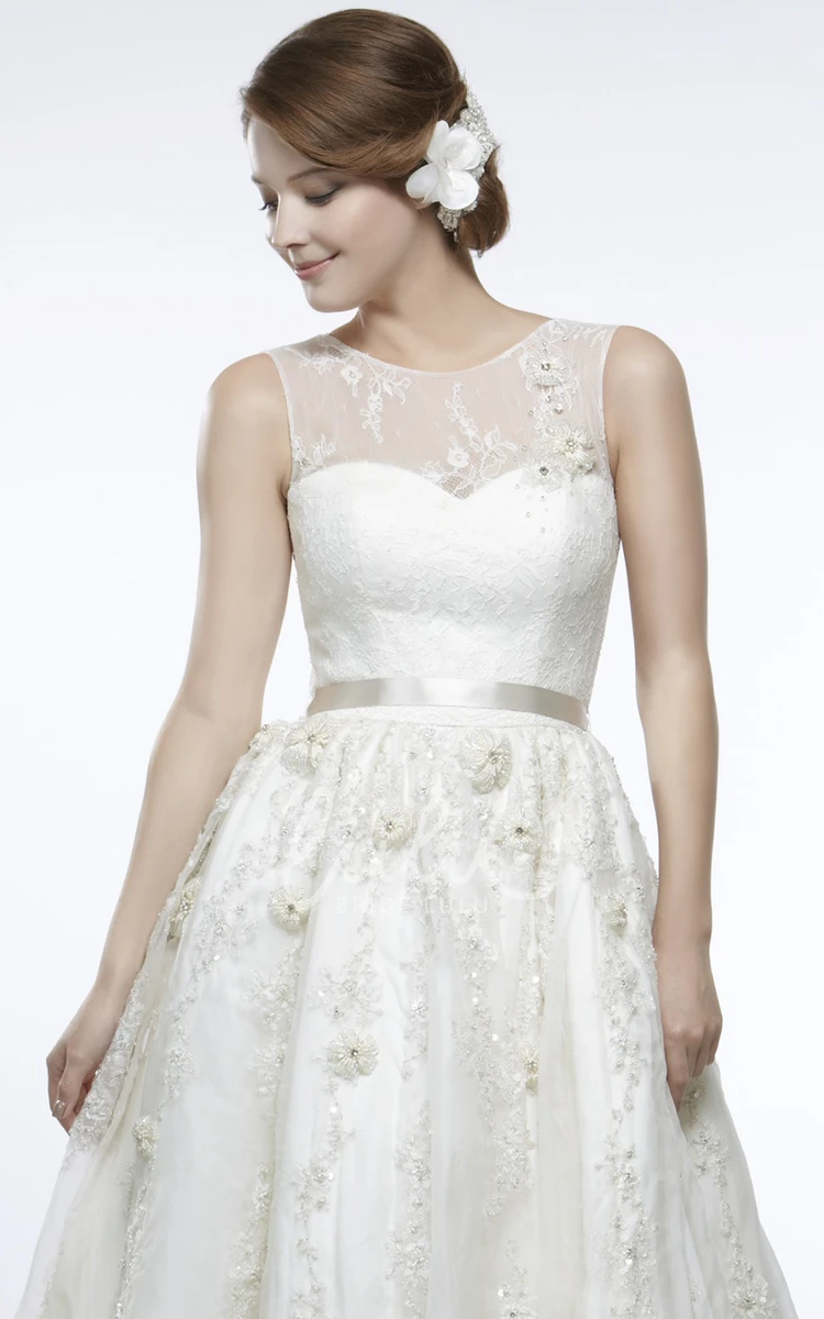 Floral Appliqued Tulle Scoop Wedding Dress with Illusion Court Train