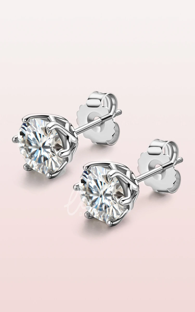 Six Claw Moissanite Stud Earrings