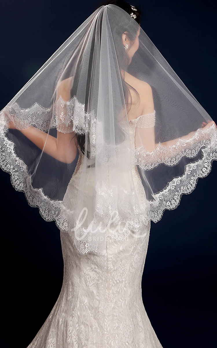 Lace Edge Tulle Fingertip Wedding Veil for Brides