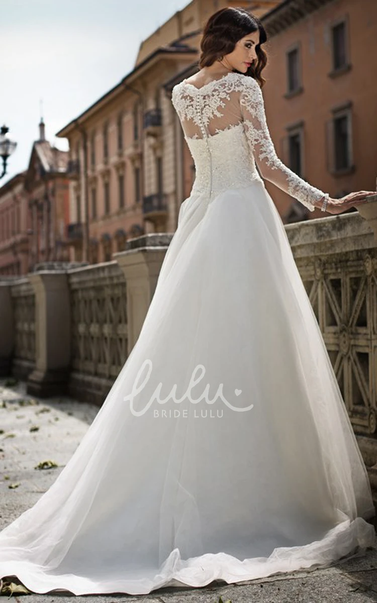 Long-Sleeve A-Line Wedding Dress with Scoop-Neck & Appliqued Tulle&Lace