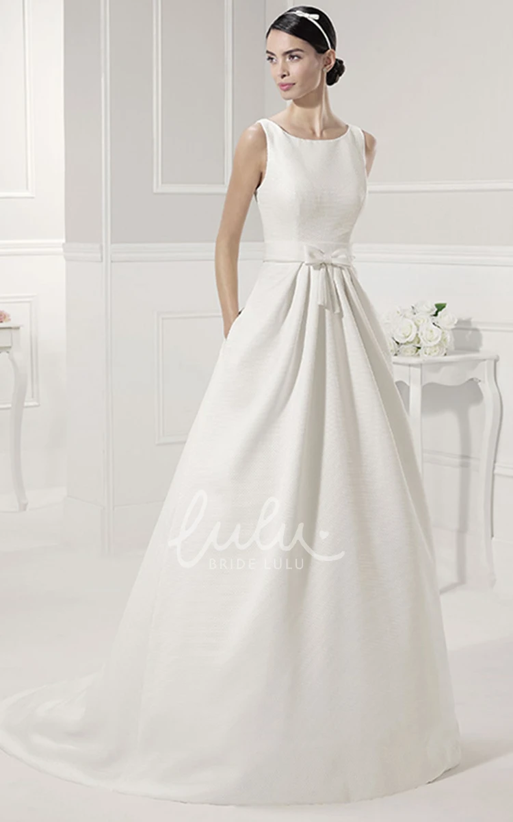 Sleeveless Bridal Gown with Scoop Neck V Back Bow and Flower Sash