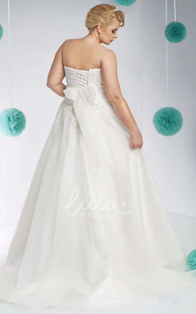Organza&Satin Plus Size Wedding Dress with Waist Jewellery A-Line Strapless Sleeveless Maxi Appliqued
