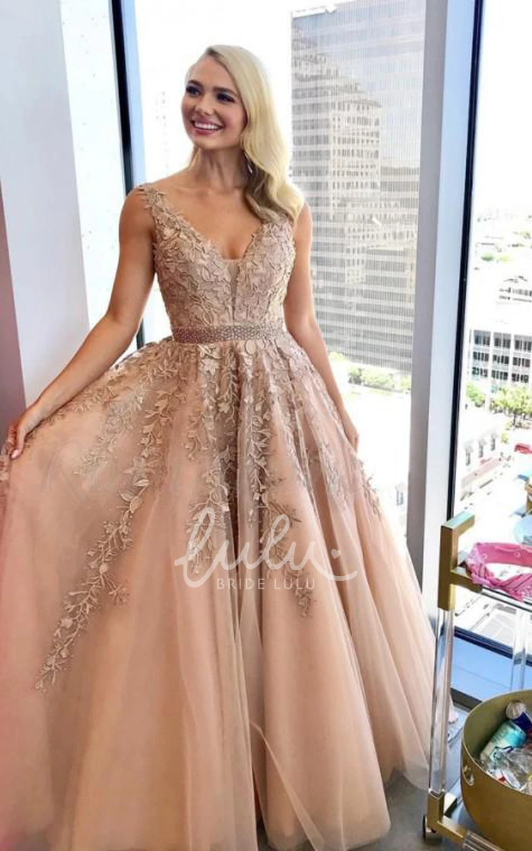 V-neck Sleeveless Tulle Formal Dress with Appliques Modern and Chic