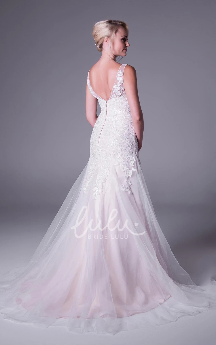 Sleeveless A-Line Tulle Wedding Dress with Scoop Neck and Appliques