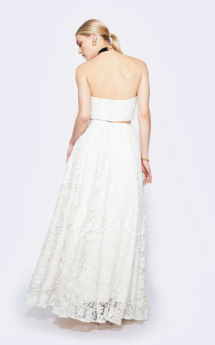Lace Strapless Maxi Wedding Dress with Sleeveless Design