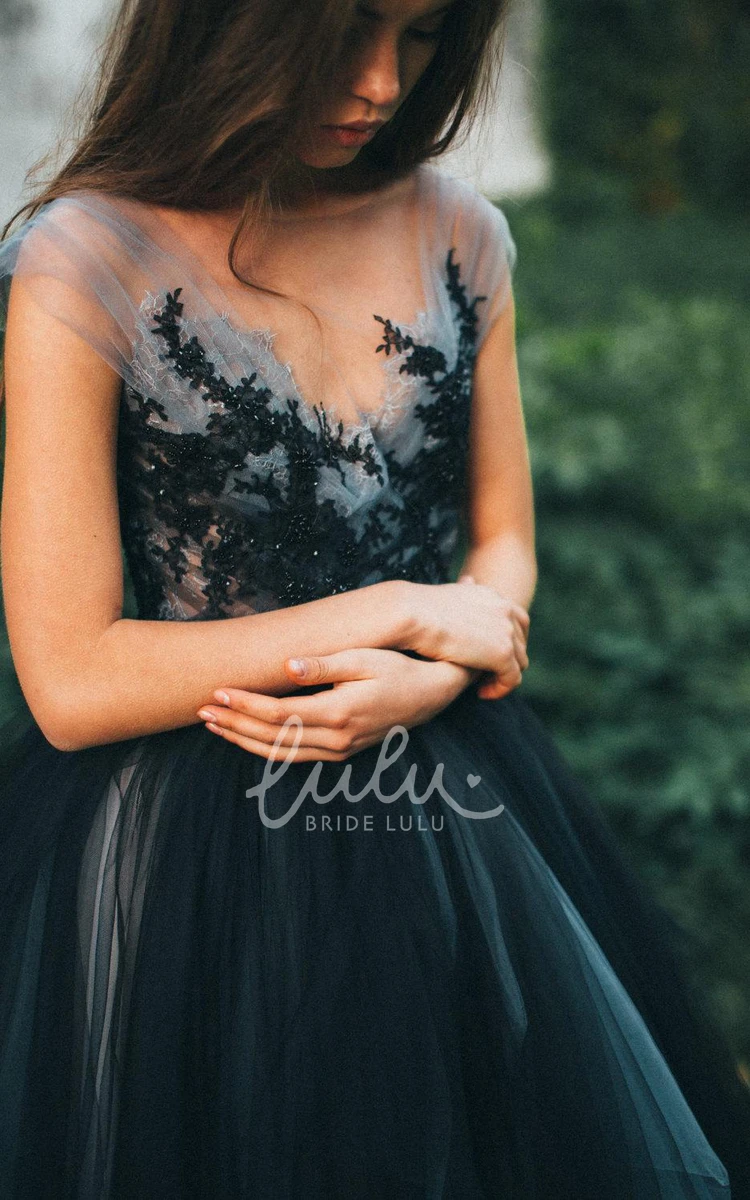 Black and Grey Gothic A-Line Boho Lace Wedding Dress Sexy Flowy Sleeveless Deep-V Back Tulle Bridal Gown with Train