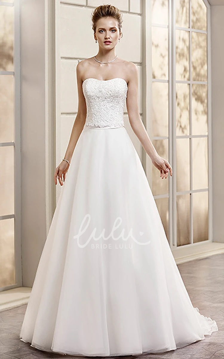 A-Line Tulle Strapless Wedding Dress with Appliques 2024 Women Elegant