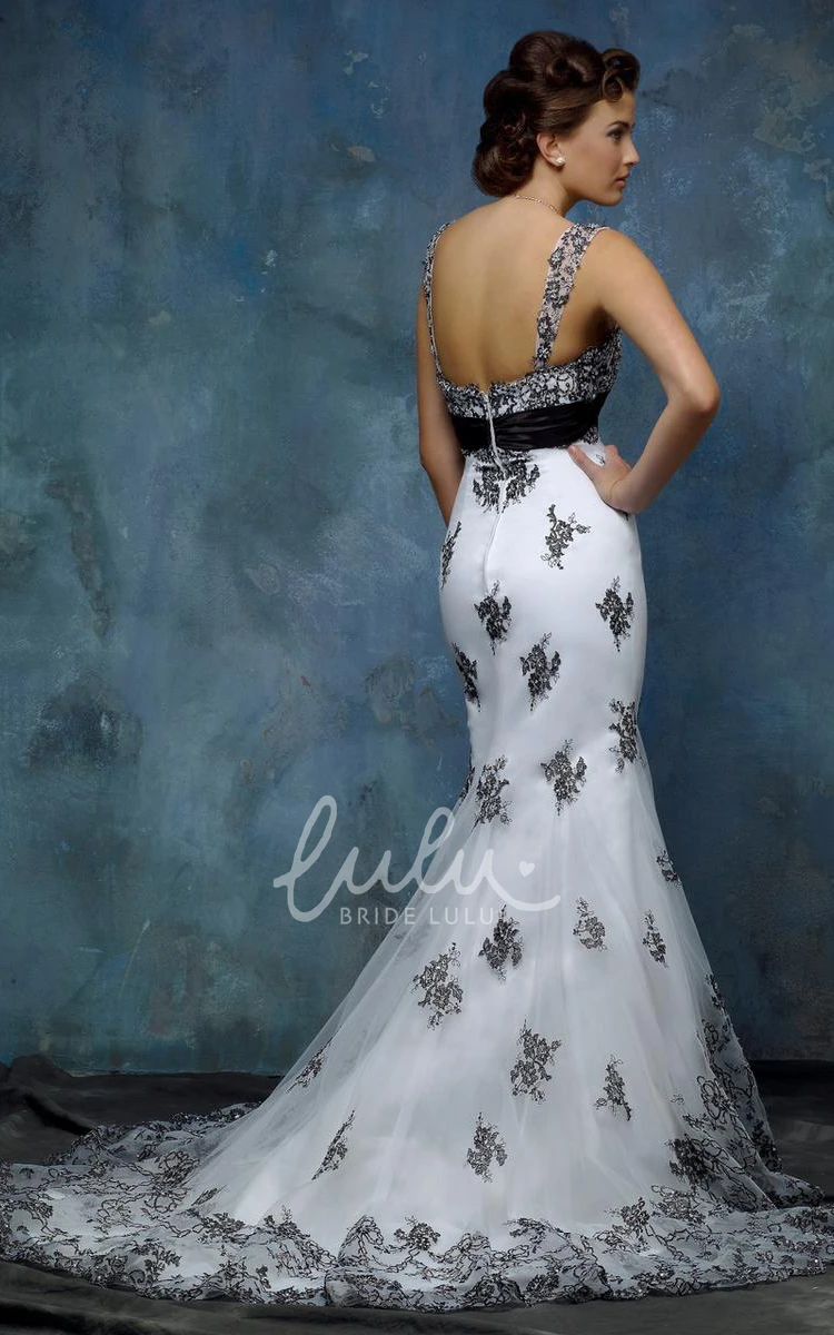 Sleeveless Mermaid Wedding Dress with Appliques and Brooch Floor-Length Tulle & Satin
